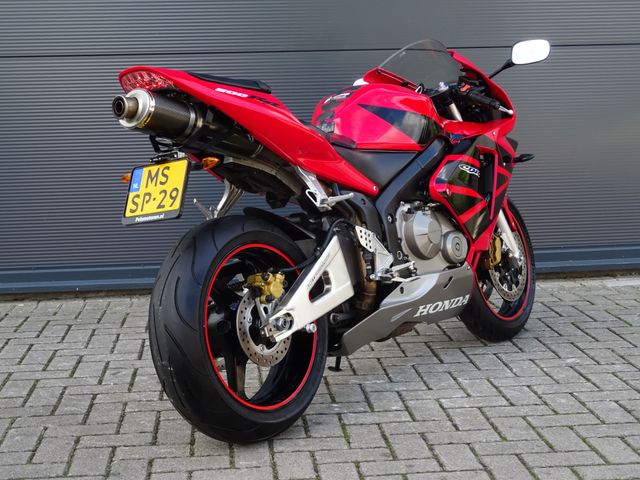 honda - cbr-600-rr