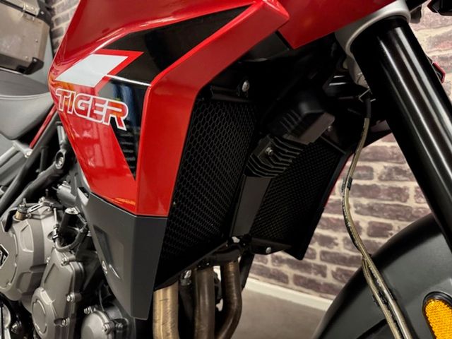 triumph - tiger-900-gt