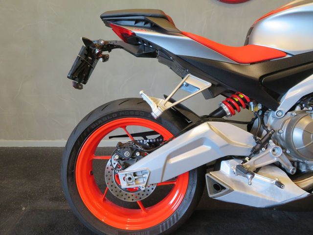 aprilia - tuono-660