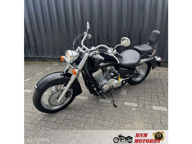 honda - vt-750-c2-shadow-ace