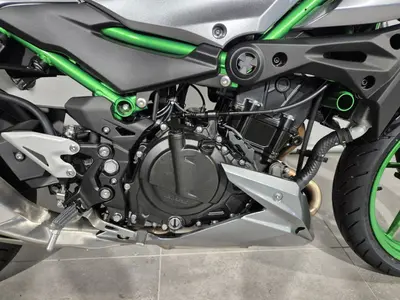 KAWASAKI Z 500 SE – foto 4