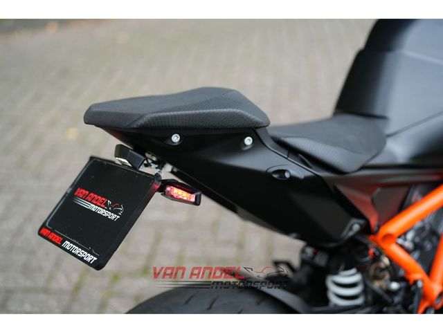 ktm - 1390-super-duke-r-evo