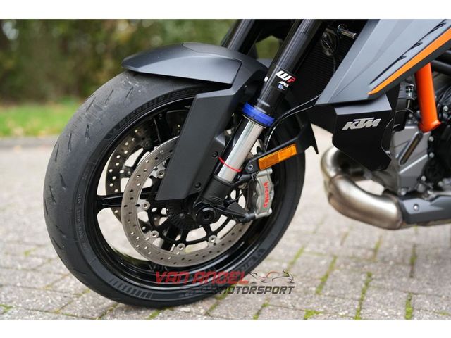 ktm - 1390-super-duke-r-evo