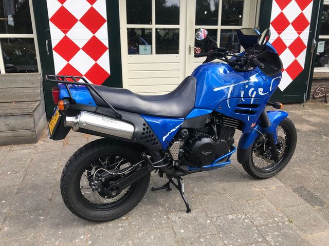 triumph - tiger-900