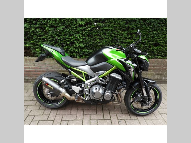 kawasaki - z900