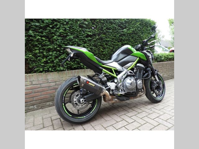kawasaki - z900