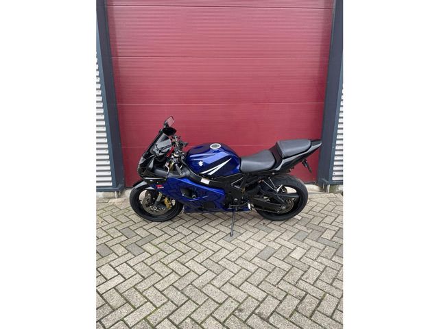 suzuki - gsx-r-600-w