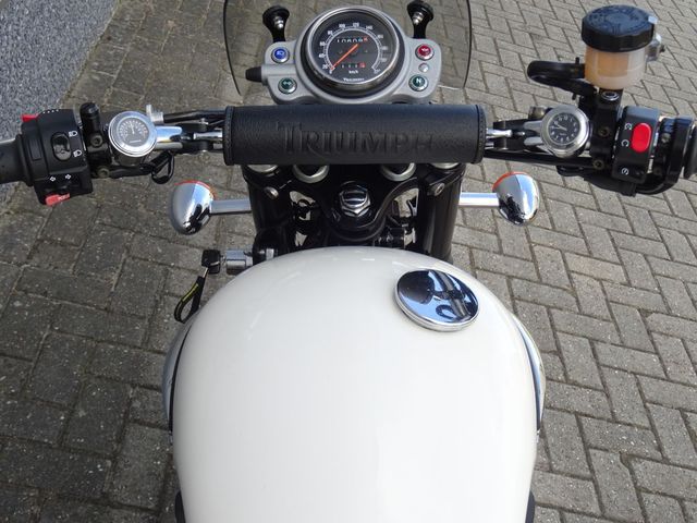 triumph - scrambler-900