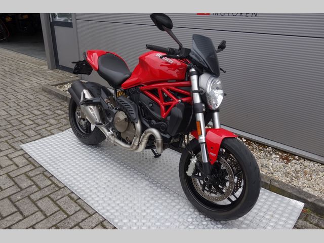 ducati - monster-821