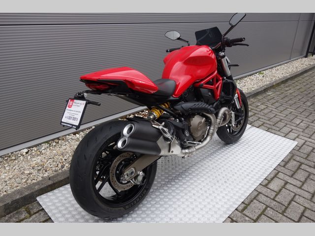 ducati - monster-821