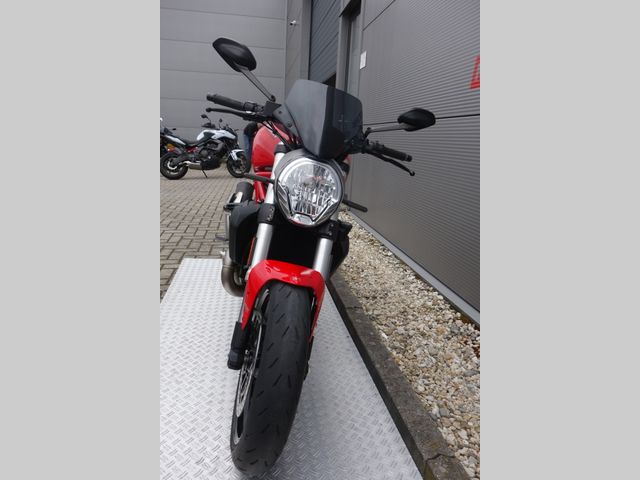 ducati - monster-821