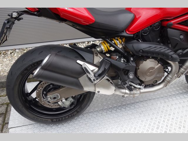 ducati - monster-821