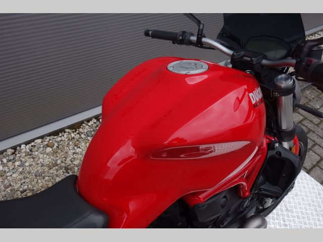ducati - monster-821