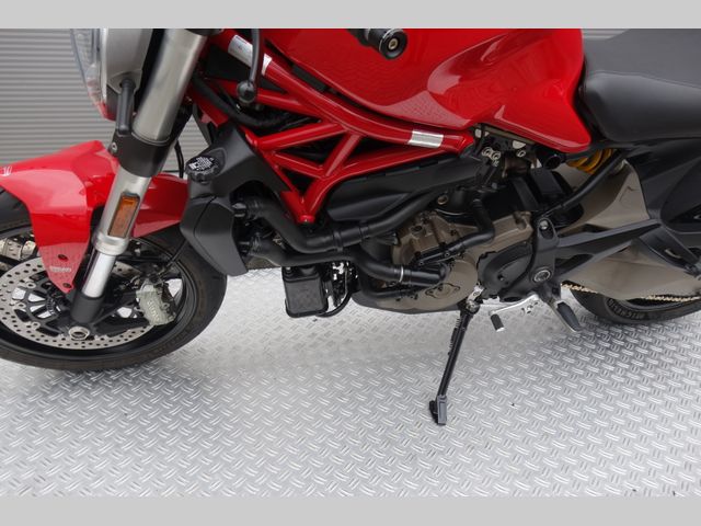 ducati - monster-821