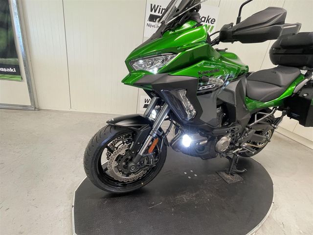 kawasaki - versys-1000-se-grand-tourer