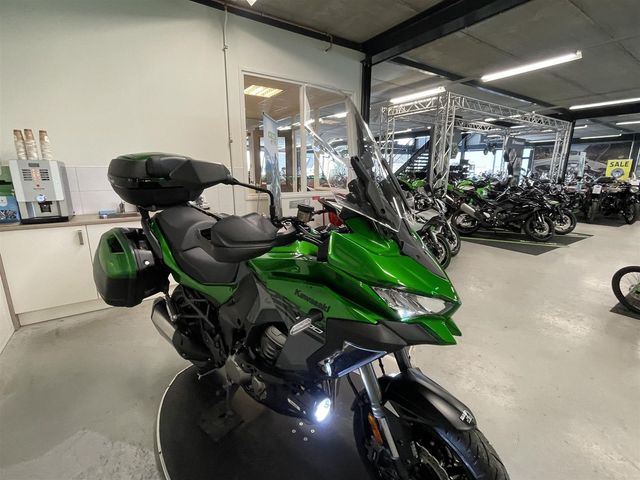 kawasaki - versys-1000-se-grand-tourer
