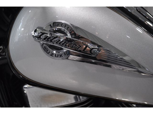 suzuki - 1500-intruder-lc