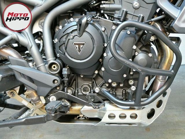 triumph - tiger-800-xcx
