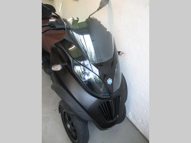 piaggio - mp3-400