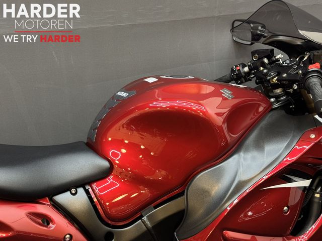 suzuki - gsx-r-1300-hayabusa