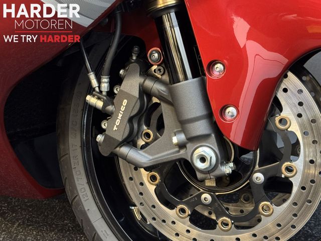 suzuki - gsx-r-1300-hayabusa