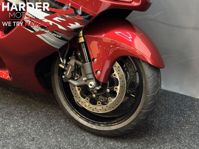 suzuki - gsx-r-1300-hayabusa