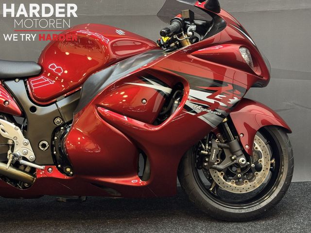 suzuki - gsx-r-1300-hayabusa