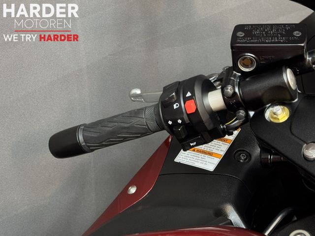 suzuki - gsx-r-1300-hayabusa