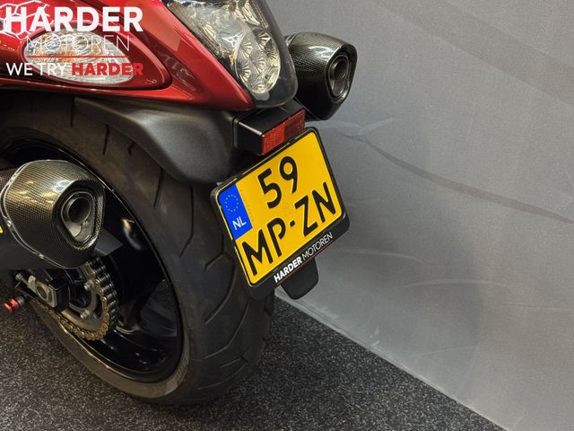 suzuki - gsx-r-1300-hayabusa