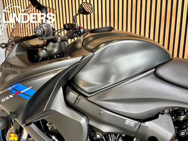 suzuki - gsx-s-1000-abs