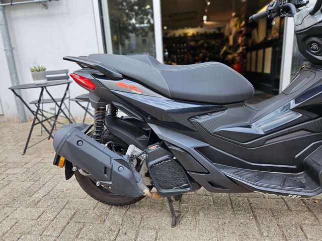 aprilia - sr-gt-200