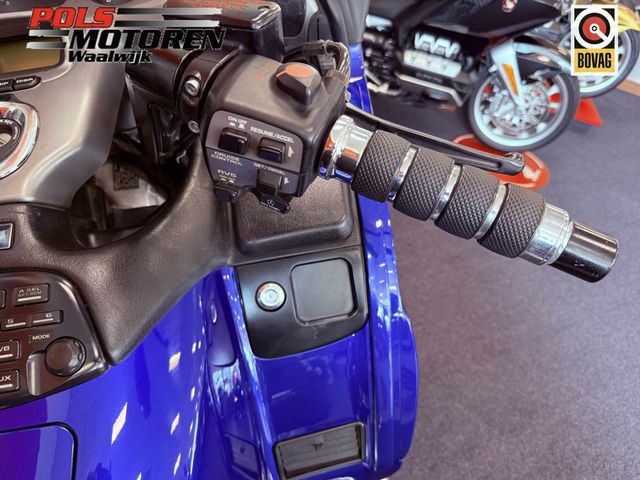 honda - gl-1800-goldwing