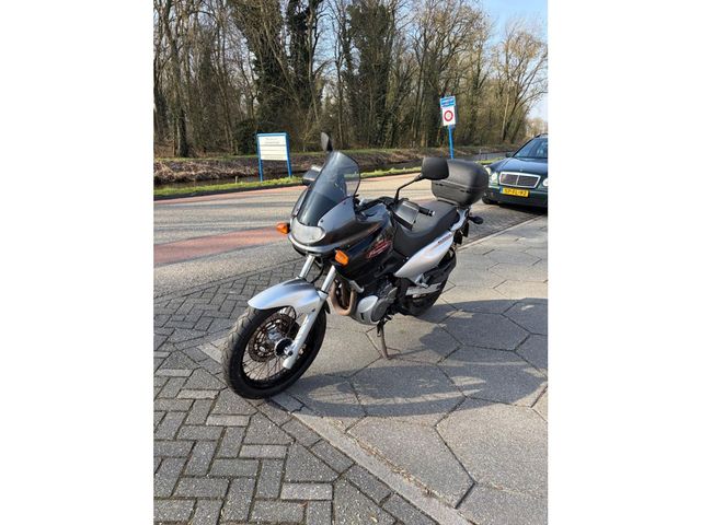 suzuki - xf-650-freewind