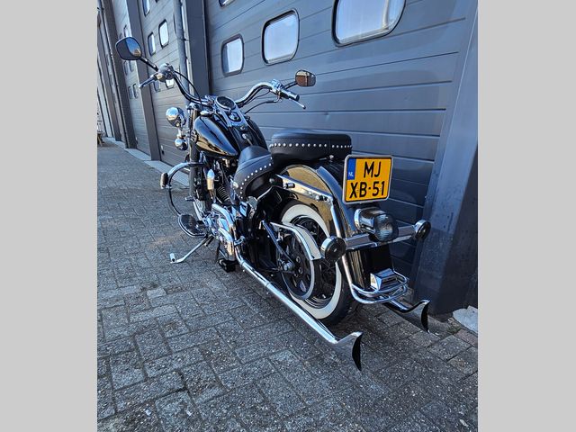 harley-davidson - heritage-softail-classic-flstc