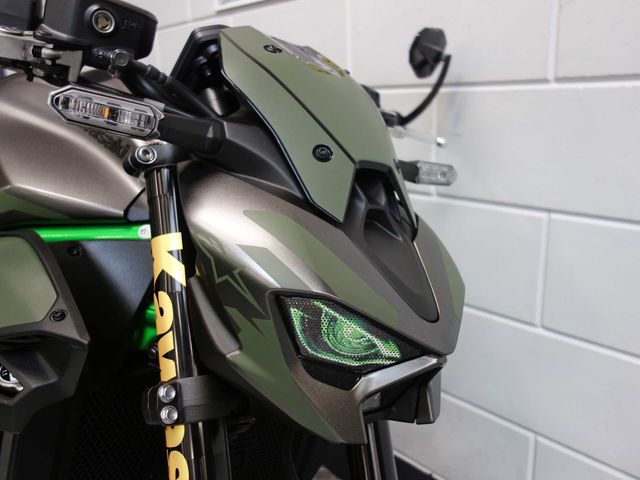 kawasaki - z900