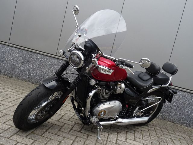 triumph - bonneville-speedmaster