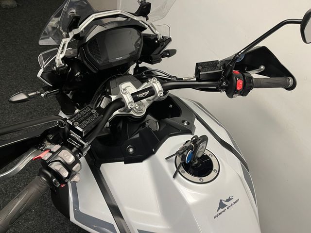 triumph - tiger-1200-alpine-edition