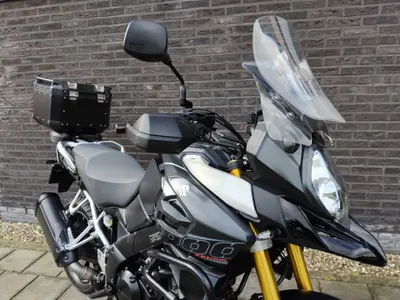 SUZUKI V-STROM DL 1000 – foto 4