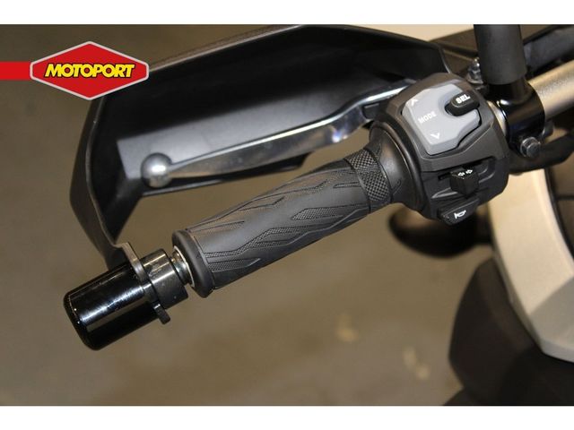 suzuki - v-strom-650-xta
