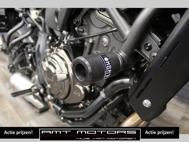 yamaha - xsr-700-abs