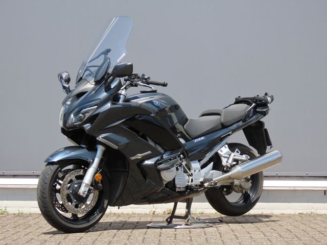 yamaha - fjr-1300