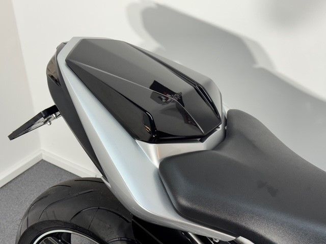 yamaha - fz-1