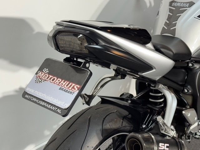 yamaha - fz-1