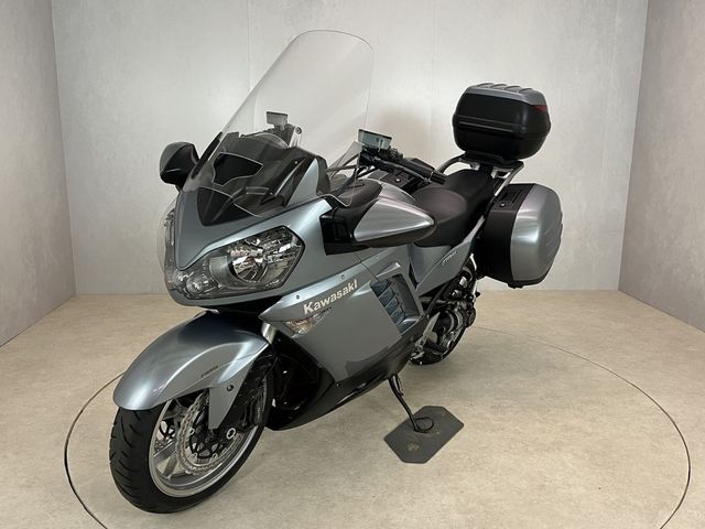 kawasaki - gtr-1400