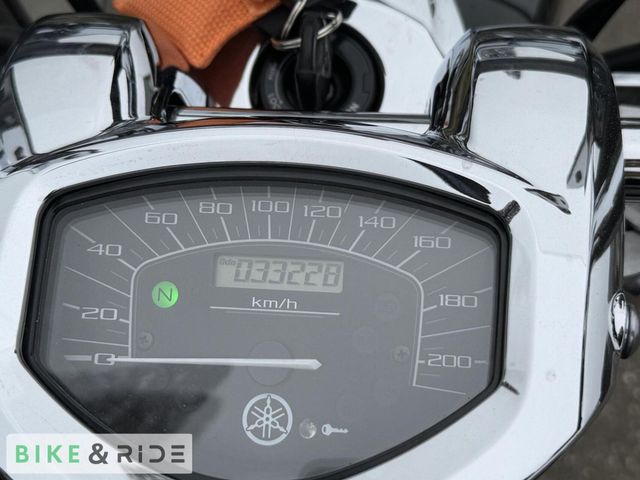 yamaha - xvs-1300-custom