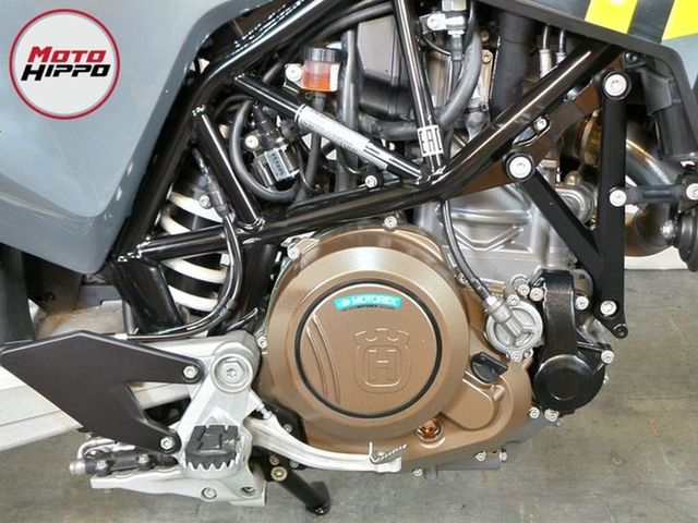 husqvarna - 701-supermoto