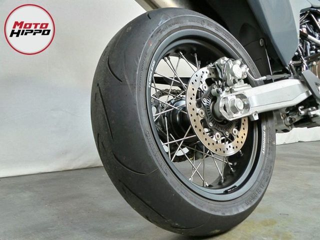 husqvarna - 701-supermoto