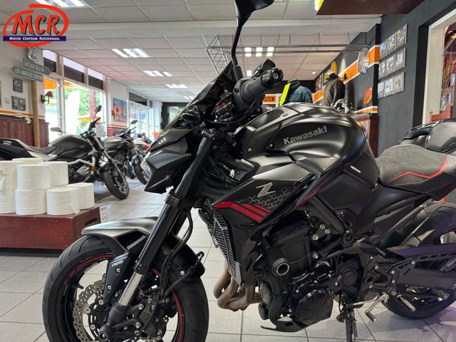 kawasaki - z900