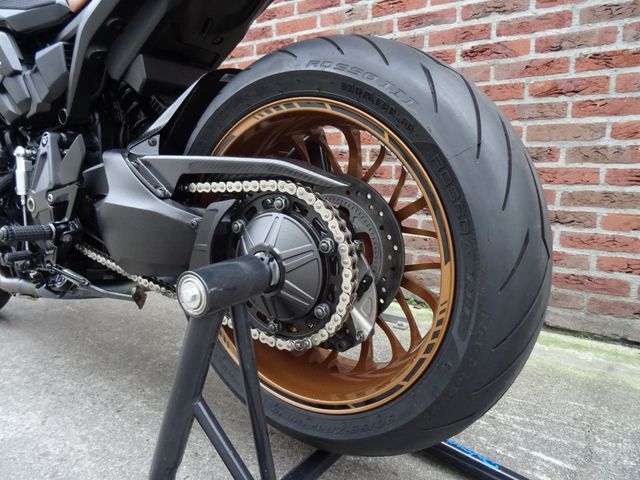 honda - cb-1000-r-black-edition