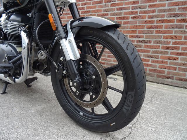 royal-enfield - super-meteor-650